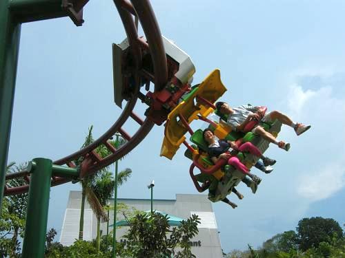 canopy-flyer-universal-studios-singapore.jpg